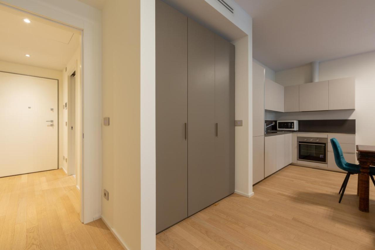 Ferienwohnung Cozy Flat With Parking Mailand Exterior foto
