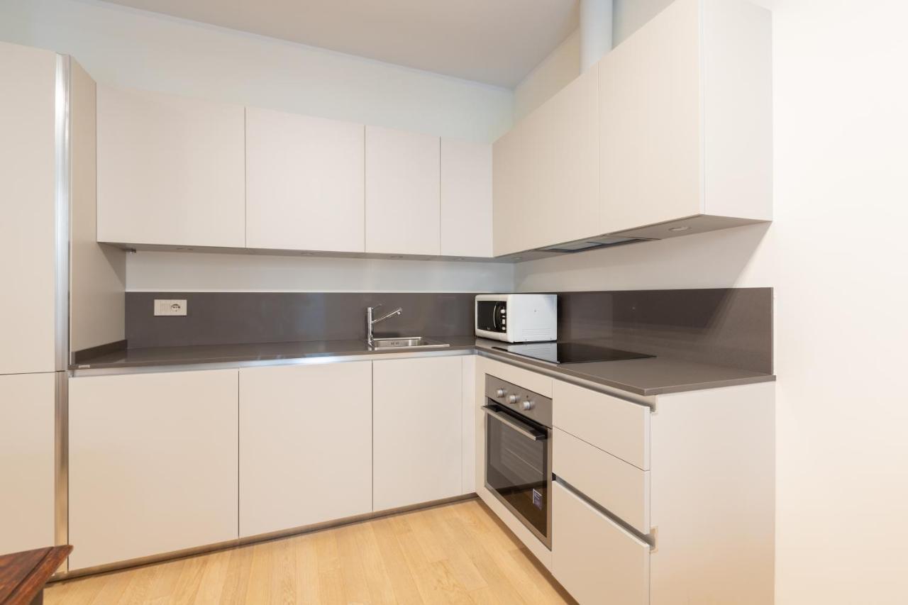 Ferienwohnung Cozy Flat With Parking Mailand Exterior foto